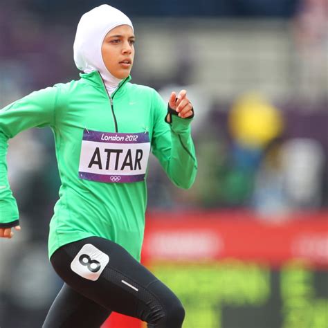 Uska Finansije Ugušujuće Nike Hijab Line Neuropatija Brdo Otvoreno