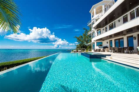 Beautifully Luxurious Home In The Cayman Islands Barco La Vista Is