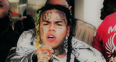 Tekashi 6ix9ine Says Hes His Rival Rappers Dad And Father Of The Year