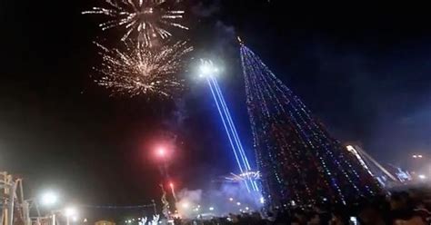 Muslim Businessman Erects Tallest Christmas Tree In Solidarity With Iraqi Christians Album On