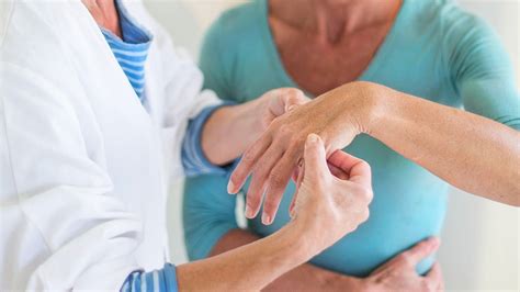 5 Things A Rheumatologist Wants You To Know About Rheumatoid Arthritis