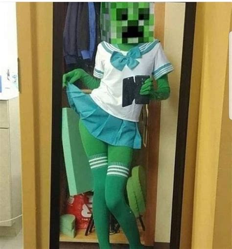 Pin by :) on Aesthetic girl | Minecraft memes, Cursed images, Stupid memes