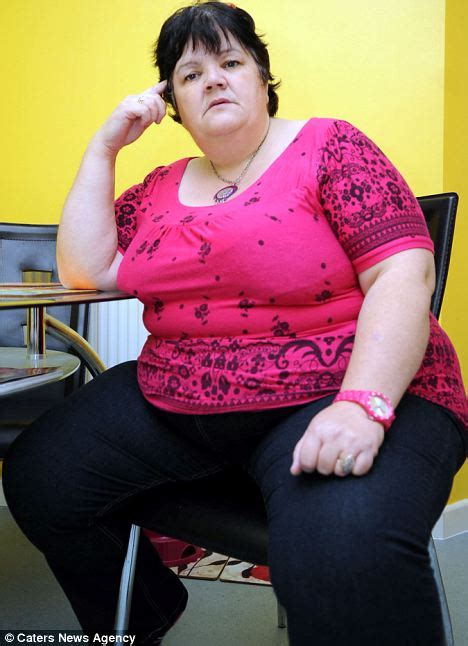 Jennie Cannon 23st Mother Of 3 Told She Is Not Fat Enough For Gastric