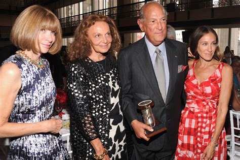 Oscar De La Renta Who Clothed Stars And Became One Dies At 82 The
