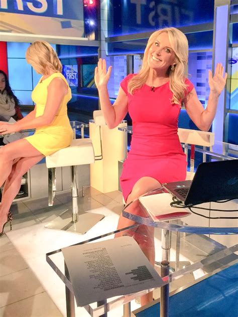 Pin By Derek Sutton On The Beautiful Women Of Fox News Female News Anchors Hot Dress