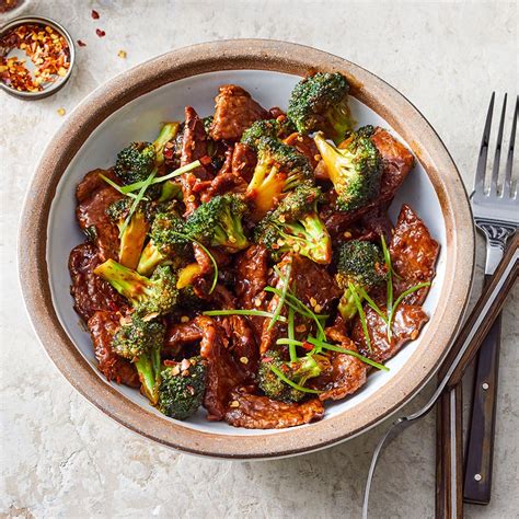 Scallion Ginger Beef And Broccoli Recipe Eatingwell