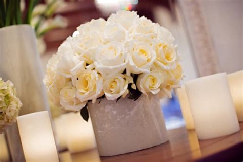 How Many Roses In Each Centerpiece Weddingbee