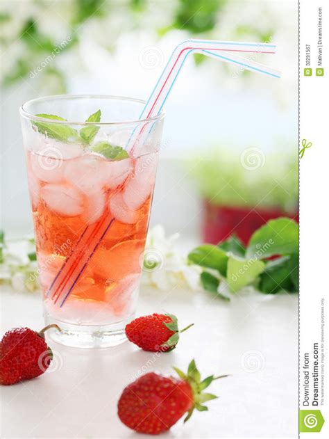 Summer Cold Beverage Stock Image Image Of Pink Food 32291567