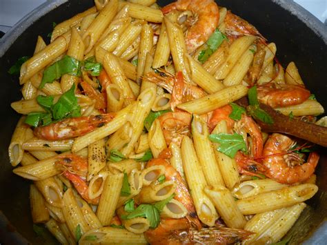 Potete realizzare la vostra pasta con gamberetti e zucchine anche con i gamberetti in barattolo oppure quelli surgelati. Vitto e Libri: Pasta con gamberetti zucca e rucola