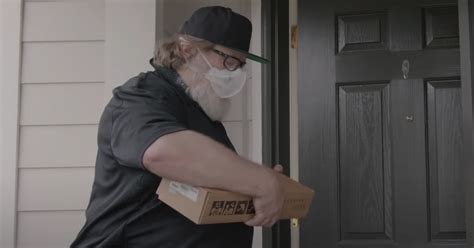 gabe newell delivering steam deck himself while reminiscing about his days as telegram delivery