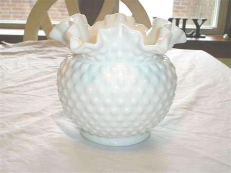Vintage Fenton 5 White Milk Glass Hobnail Round Flared Ruffled Vase Antique Price Guide