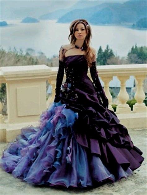 18 Non Traditional Black Gothic Wedding Dresses To Love Page 2