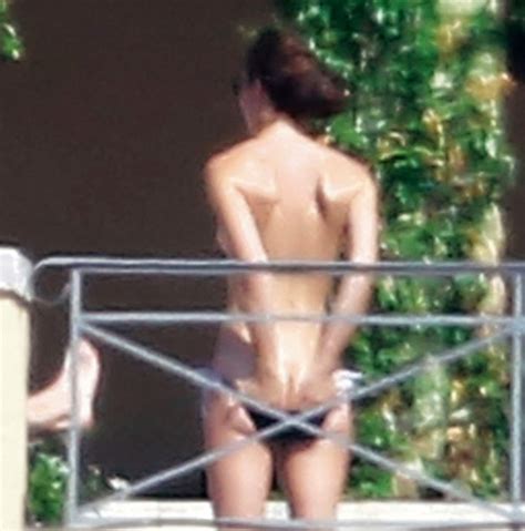 Kate Middleton Tan Bikini