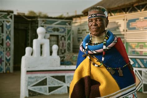 Esther Mahlangu Is Keeping Africas Ndebele Painting Alive Artsy