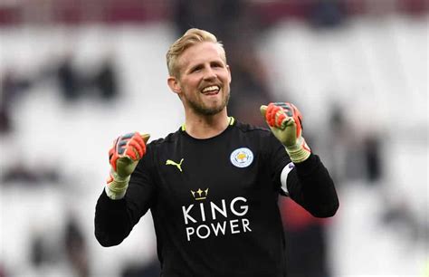 Peter bolesław schmeichel, mbe (danish pronunciation: What Peter Schmeichel Wrote To His Son After Their Game Against Croatia Will Shock You