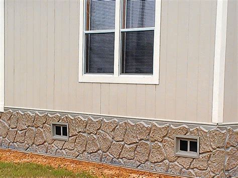 Used to close off the crawl space around the mobile home, skirting is also a pleasant decorative element and prevents the growth of weeds. Mobile Home Skirting Guide - Unbiased Advice to Find the ...