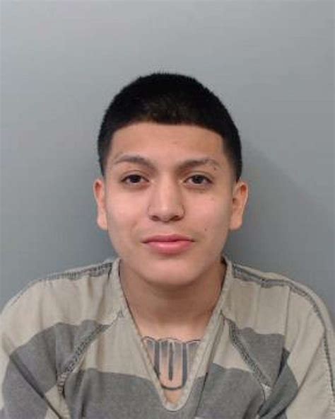 Laredo father, son allegedly attacked with beer bottles