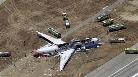 7 Other Commercial Airliners That Crashed On Approach World Cbc News