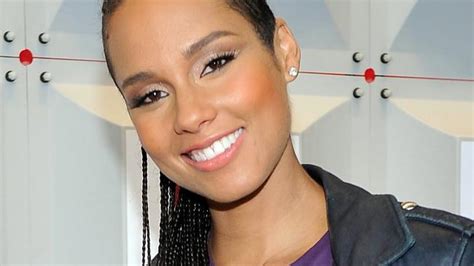 pregnant alicia keys poses nude ‘to make the world a better place daily telegraph