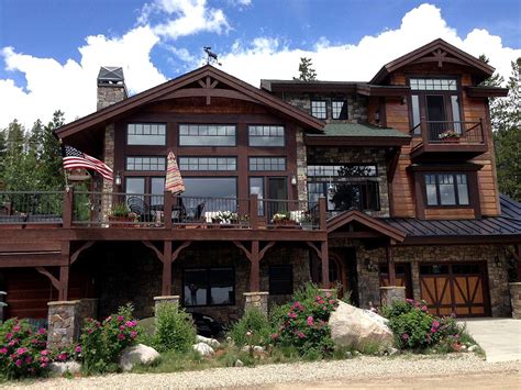 These cabin rentals are perfect for a weekend getaway or extended stay. Large Cabin Rental in Grand Lake, Colorado