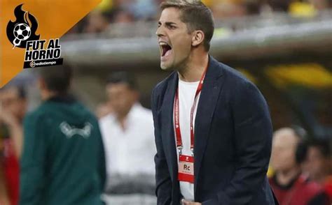 Busca América a ex entrenador de España