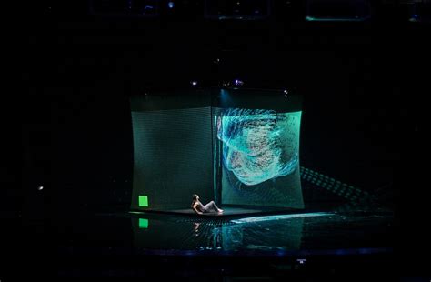 3d Holographic Mesh Screen Hologram Stage Projection For Concert For