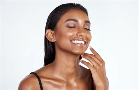 7 Tips To Get Beautiful Glowing Skin