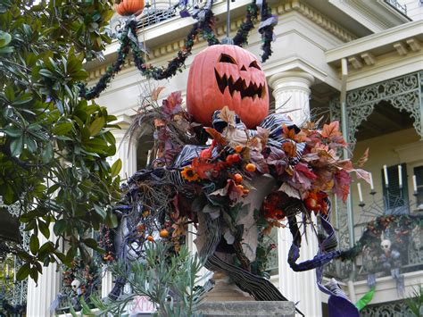 Haunted Mansion Holiday Disneyland Halloween Disney Haunted Mansion