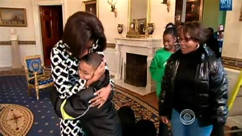 Michelle Obama Surprises White House Visitors Youtube