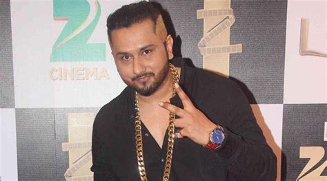 Yo Yo Honey Singh Keeps Suspense On His Absence Alive The Indian Express