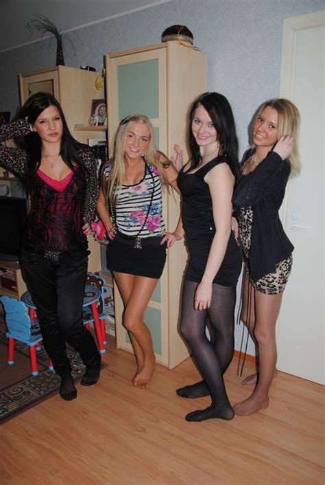 52 Best Candid Pantyhose At Parties Images On Pinterest