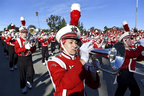 Watch Floats Marching Bands Hit The Streets For 131st Rose Parade