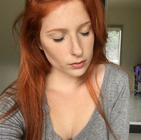 Pin By Roger On Freckled Chicas Redheads Redhead Girl