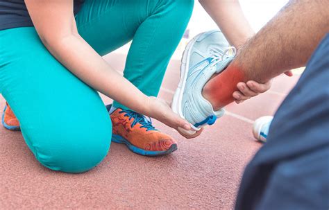 Sprains And Strains Whats The Difference Velocity Urgent Care