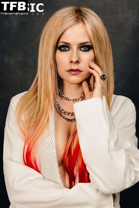 Avril Lavigne Sexy Basic Magazine Issue Photos Thefappening
