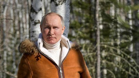 The Art Of The Vladimir Putin Photo Shoot The New York Times