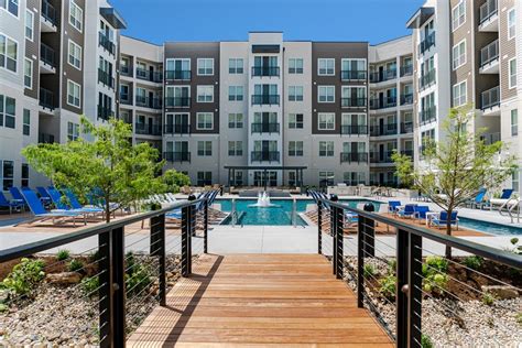 Consider booking a room at the four another convenient option is the hilton st. Apartments your way | St. Louis | Encore at Forest Park