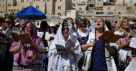 Jewish Women Pray At Jerusalem Holy Site Angering Rabbi The Seattle Times