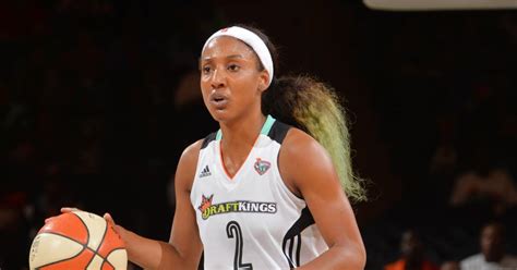 former wnba star claims she was bullied for being straight