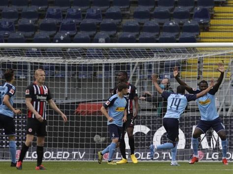 We did not find results for: Mönchengladbach klettert mit Sieg in Frankfurt auf Rang ...