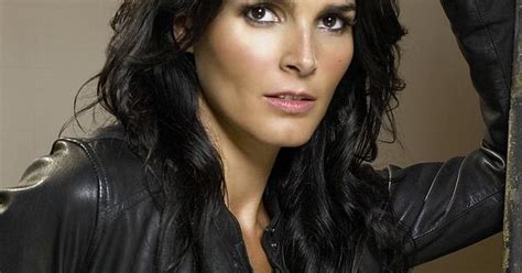 Beautiful Women Of Native American Descent Angie Harmon Is Of Greek And Cherokee Native