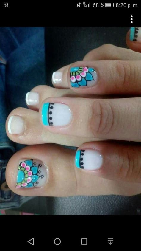 Tal vez no tenga la publicidad de una mano, siempre vista a donde se vaya; Cute matching toes and fingers nail art ideas. | ideas de ...