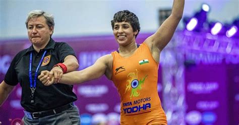 Nidani'deki chaudhary bharat singh memorial spor okulu'nda antrenör jagdeesh altında antrenman. Individual Wrestling World Cup: Anshu Malik settles for silver