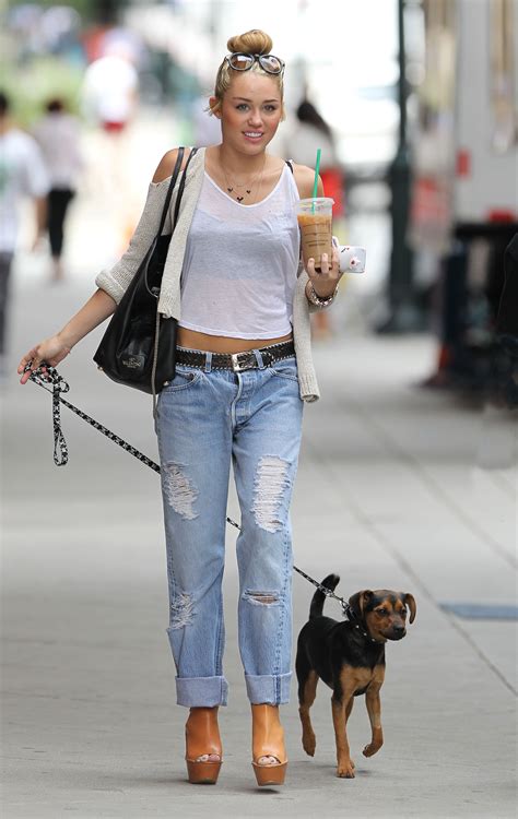 Miley Cyrus In Designer Jeans Archives Page 11 Of 33 Celebrities In