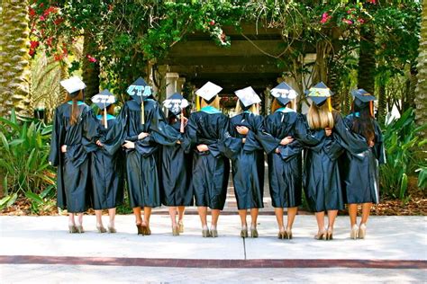 50 Prom Pictures Ideas For Groups And Individuals Fixthephoto