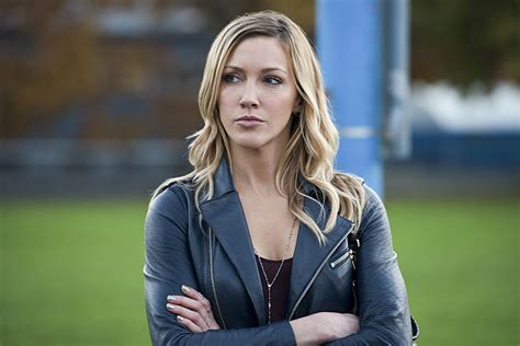 Arrow To Bring Back Katie Cassidy As Season 6 Regular