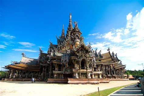 Amazing Sanctuary Of Truth Local Tour Daytrips Sightseeing Packages
