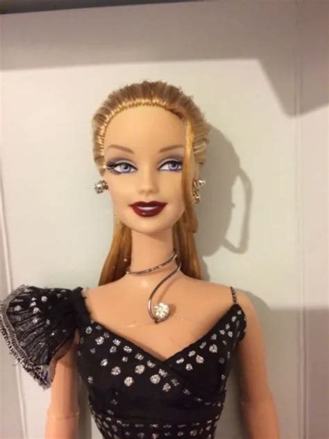 Limited Edition Barbie Collectors Club Hollywood Divine Barbie Doll