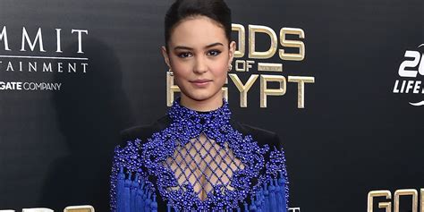 Courtney Eaton Stuns At ‘gods Of Egypt’ Premiere In Nyc Courtney Eaton Just Jared Jr