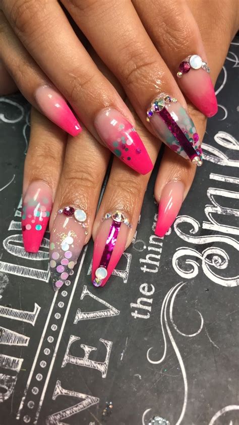 Popping Pink Nail Art Queen Nails Pink Beauty Finger Nails Ongles